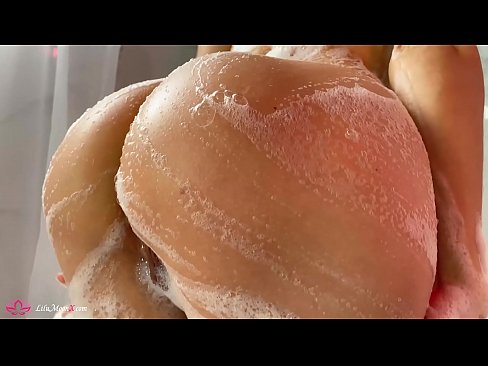 ❤️ Brunette masturbearet poesje mei Vibrator nei intens orgasme yn dûs ❤ Pornofideo by wy ﹏