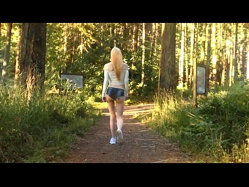 ❤️ Moaie frou beweecht stadich, net neaken video ❤ Pornofideo by wy ﹏